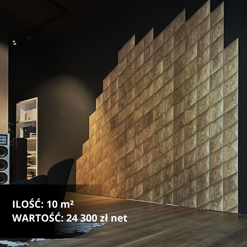 Zakrzywiony korytarz z wysokimi, strukturalnymi drewnianymi panelami ściennymi